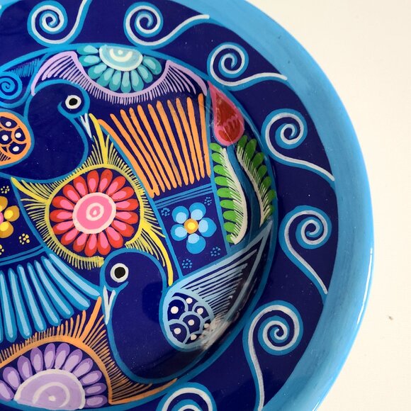 Talavera Mexican handmade ceramic wall plate/dish with birds design. - Picture 4 of 5